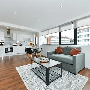 Carlton Heights: Modern 2-bedroom Corporate And Leisure , Nottingham United Kingdom